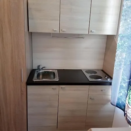 Apartahotel Studio Apartments Mirjana