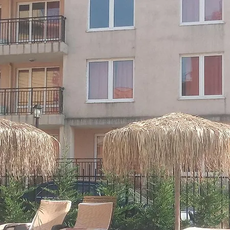 Studio Apartments Mirjana Ξενοδοχείο με διαμερίσματα